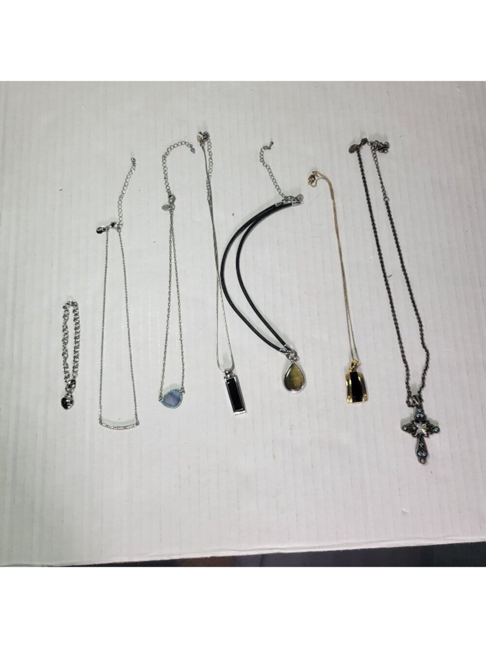 Lot Of 6 Lia Sophia Mixed Metal Rhinestones Necklaces & 1 Bracelet With Pendants